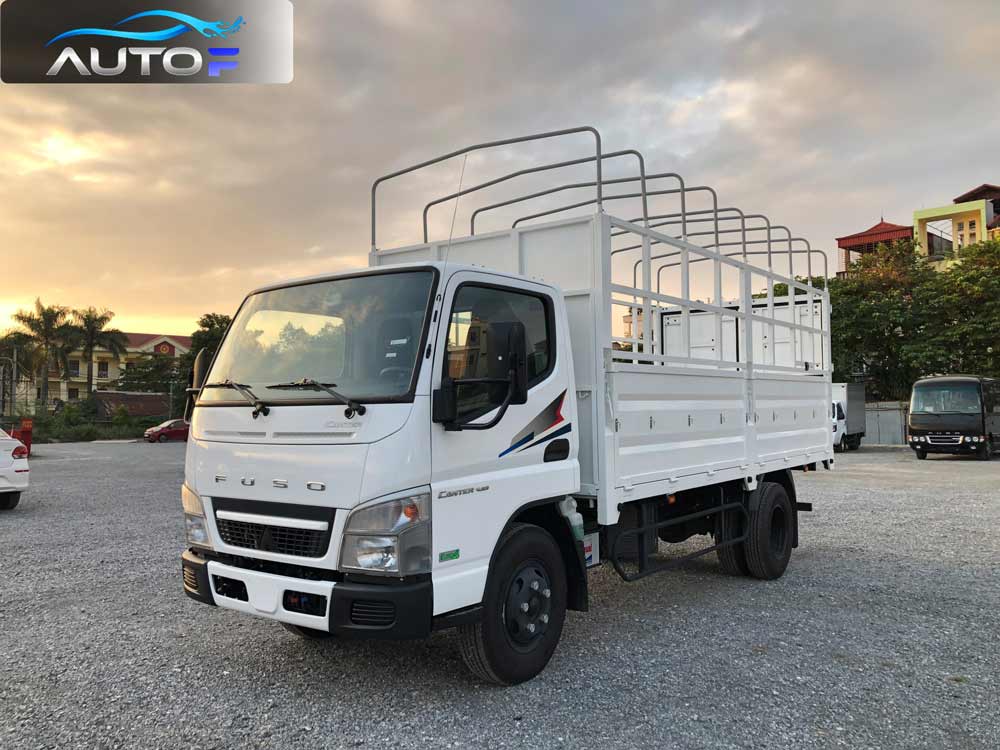 Xe tải Fuso Canter TF4.9 (1.9 tấn - dài 4.5m): Thông số, giá bán